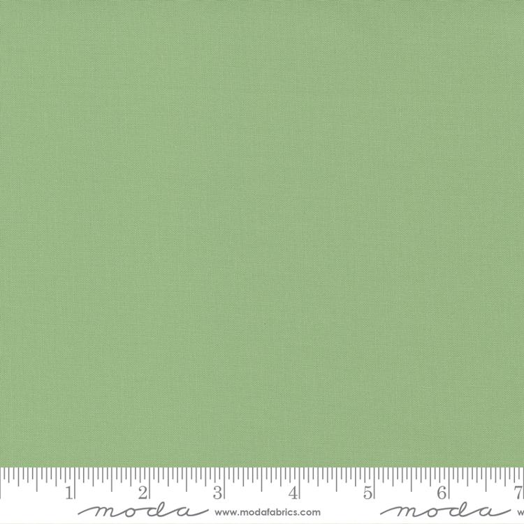 Bella Solids Cucumber - Quilt Fabric