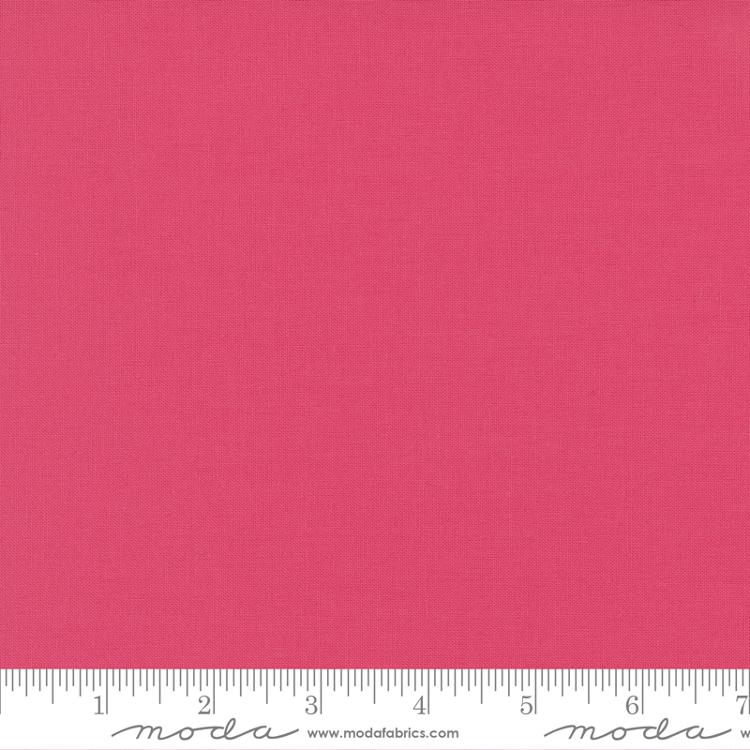 Bella Solids Chrysanthemum - Quilt Fabric