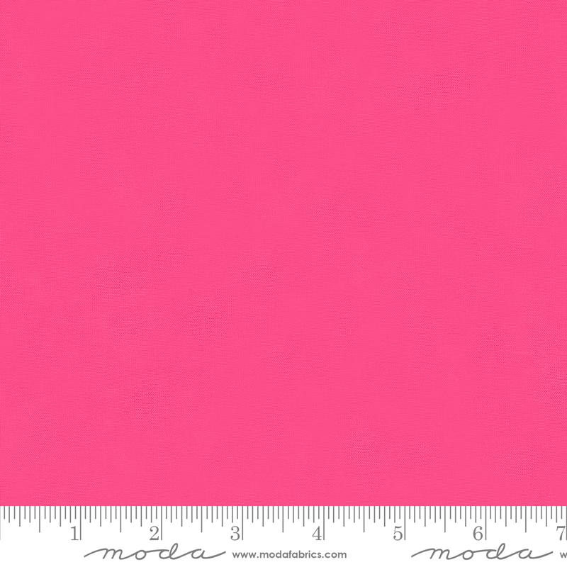 Bella Solids Hibiscus - Quilt Fabric