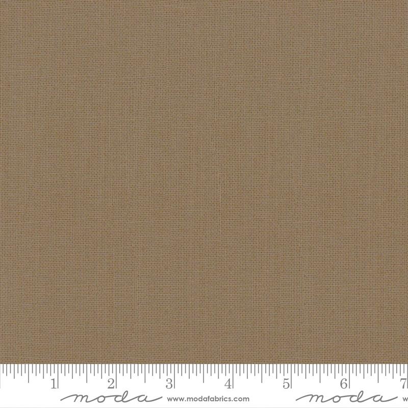 Bella Solids 2025 Cobblestone - Quilt Fabric