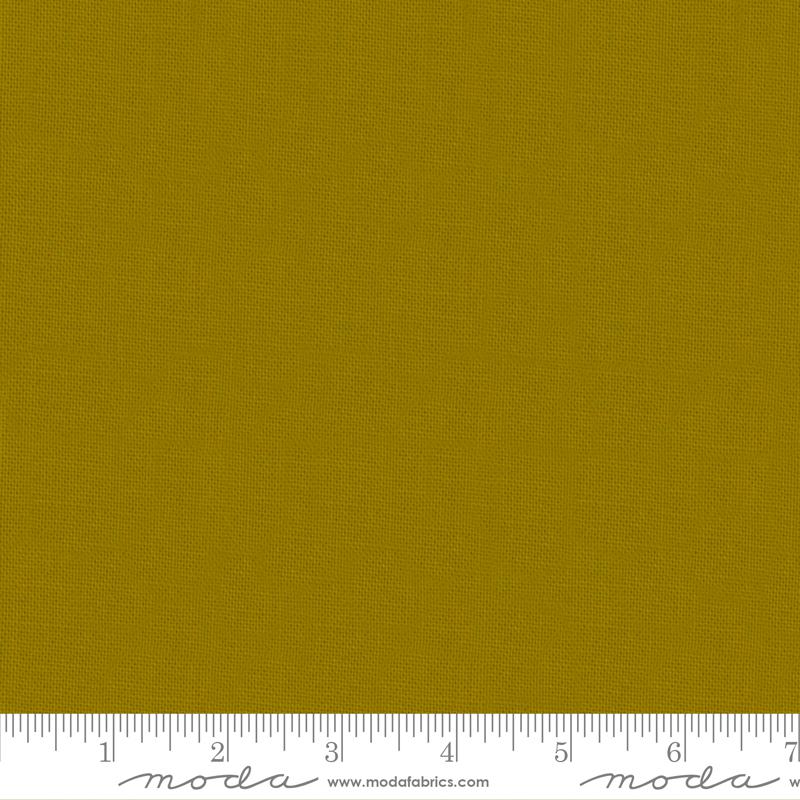 Bella Solids 2025 Split Pea - Quilt Fabric