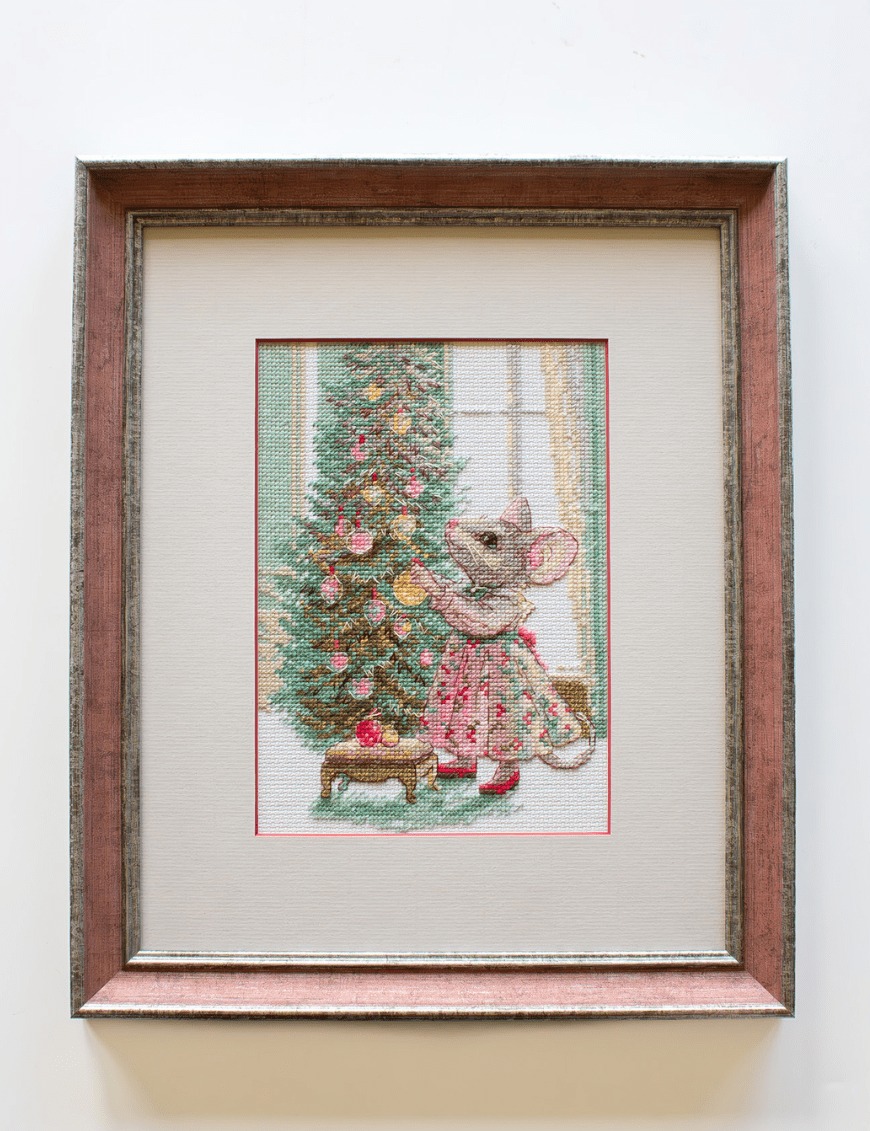 Merry Mouse - Christmas Cross Stitch Kit