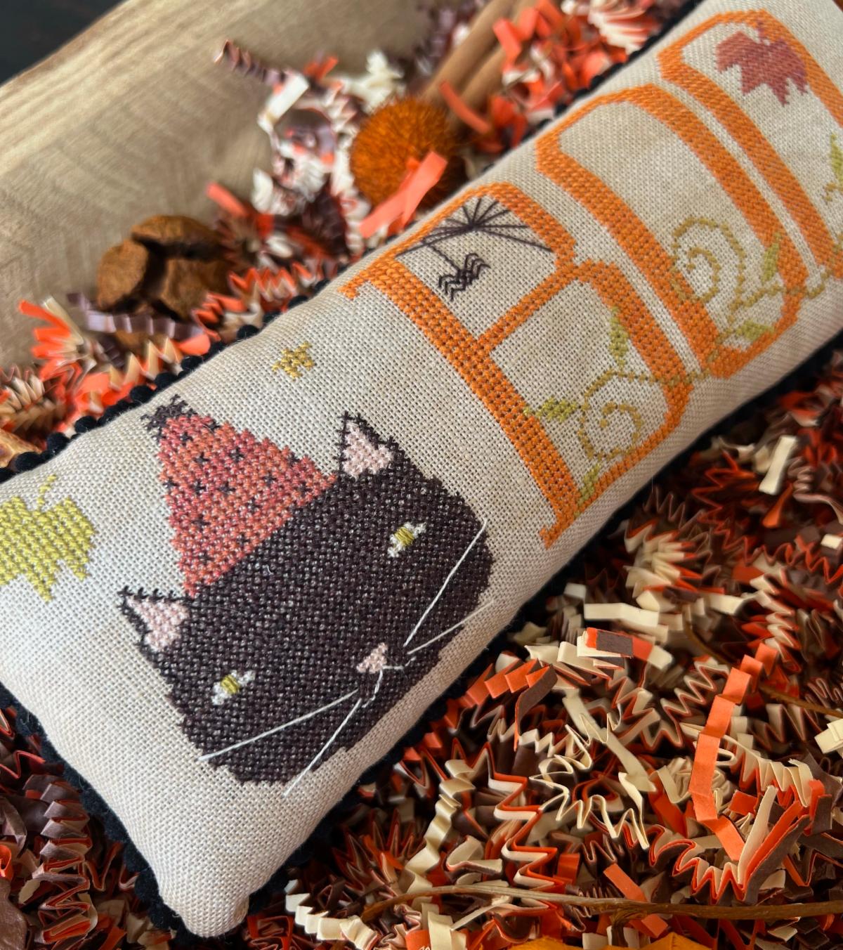 Old Black Cat - Halloween Cross Stitch Pattern