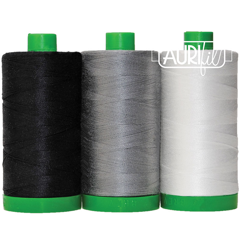 Color Builder Thread 40wt Penguin B/White 012, zoomed in. Select this picture to zoom back out.