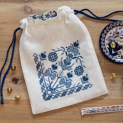 Blue Indigo Bag - Cross Stitch Kit, zoomed in. Select this picture to zoom back out.