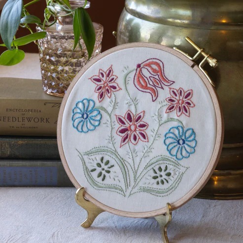 Pennsylvania Posy - Embroidery Stick and Stitch, zoomed in. Select this picture to zoom back out.