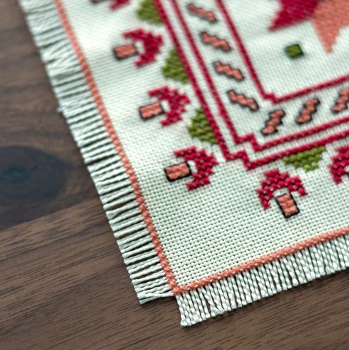 25 Count Fresh Cream Evenweave Cotton 18x35, zoomed in. Select this picture to zoom back out.