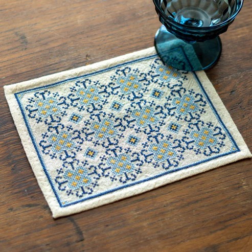 BitKit Placidia Floral - Cross Stitch Pattern, zoomed in. Select this picture to zoom back out.