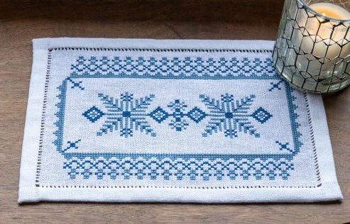 BitKit Scandinavian Stars - Cross Stitch Pattern, zoomed in. Select this picture to zoom back out.