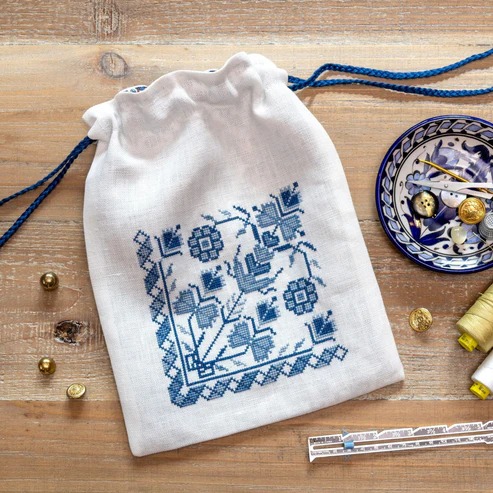Blue Indigo Bag - Cross Stitch Pattern, zoomed in. Select this picture to zoom back out.