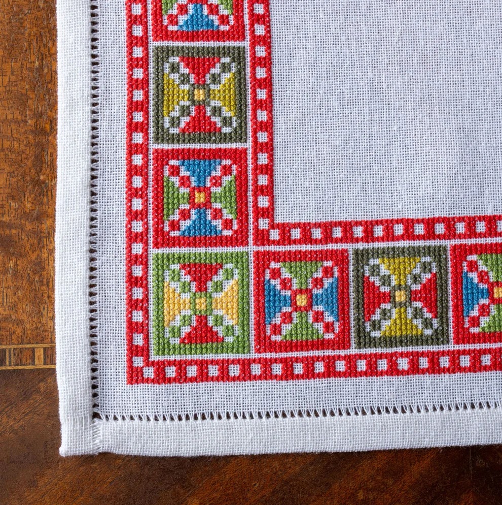 Kallithea Kaleidoscope - Cross Stitch Pattern, different perspective #1, zoomed in. Select this picture to zoom back out.