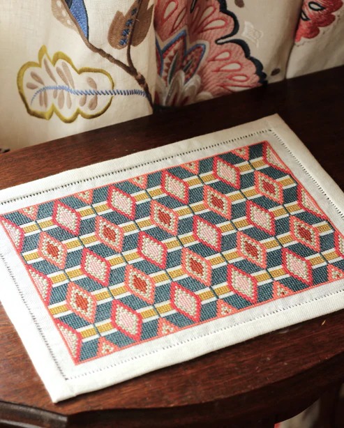 Olivine - Cross Stitch Pattern, zoomed in. Select this picture to zoom back out.