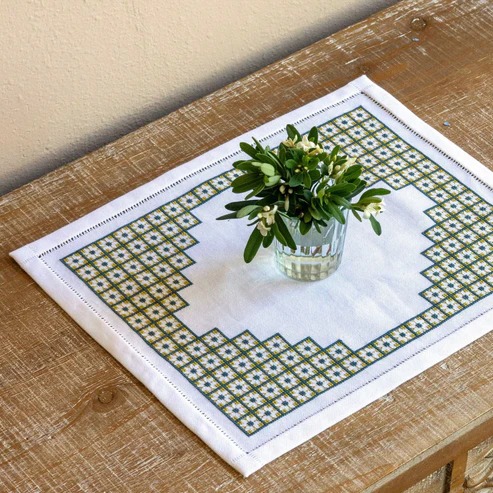 Polina - Cross Stitch Pattern, zoomed in. Select this picture to zoom back out.