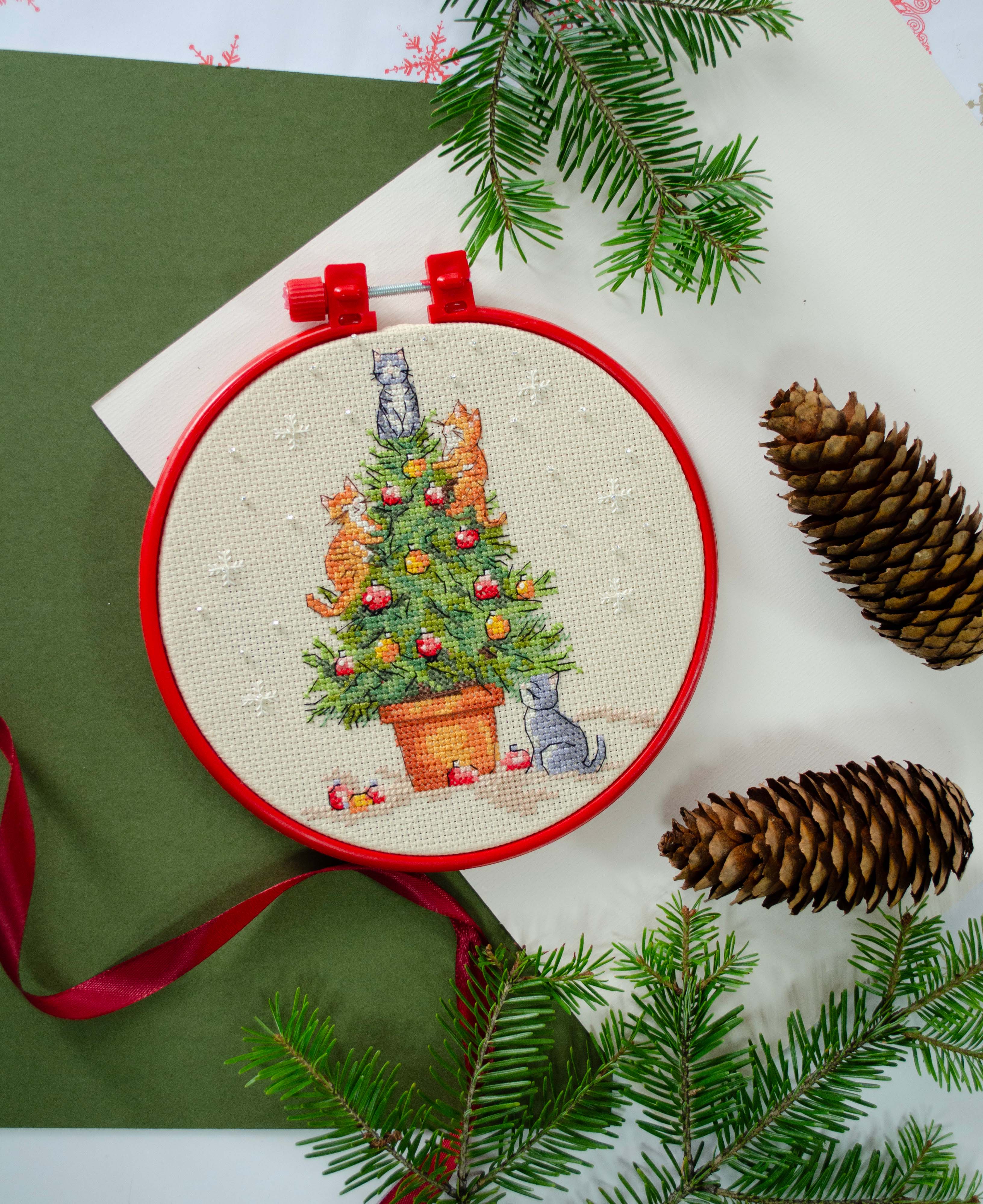 The Naughty Cats - Christmas Cross Stitch Kit, zoomed in. Select this picture to zoom back out.