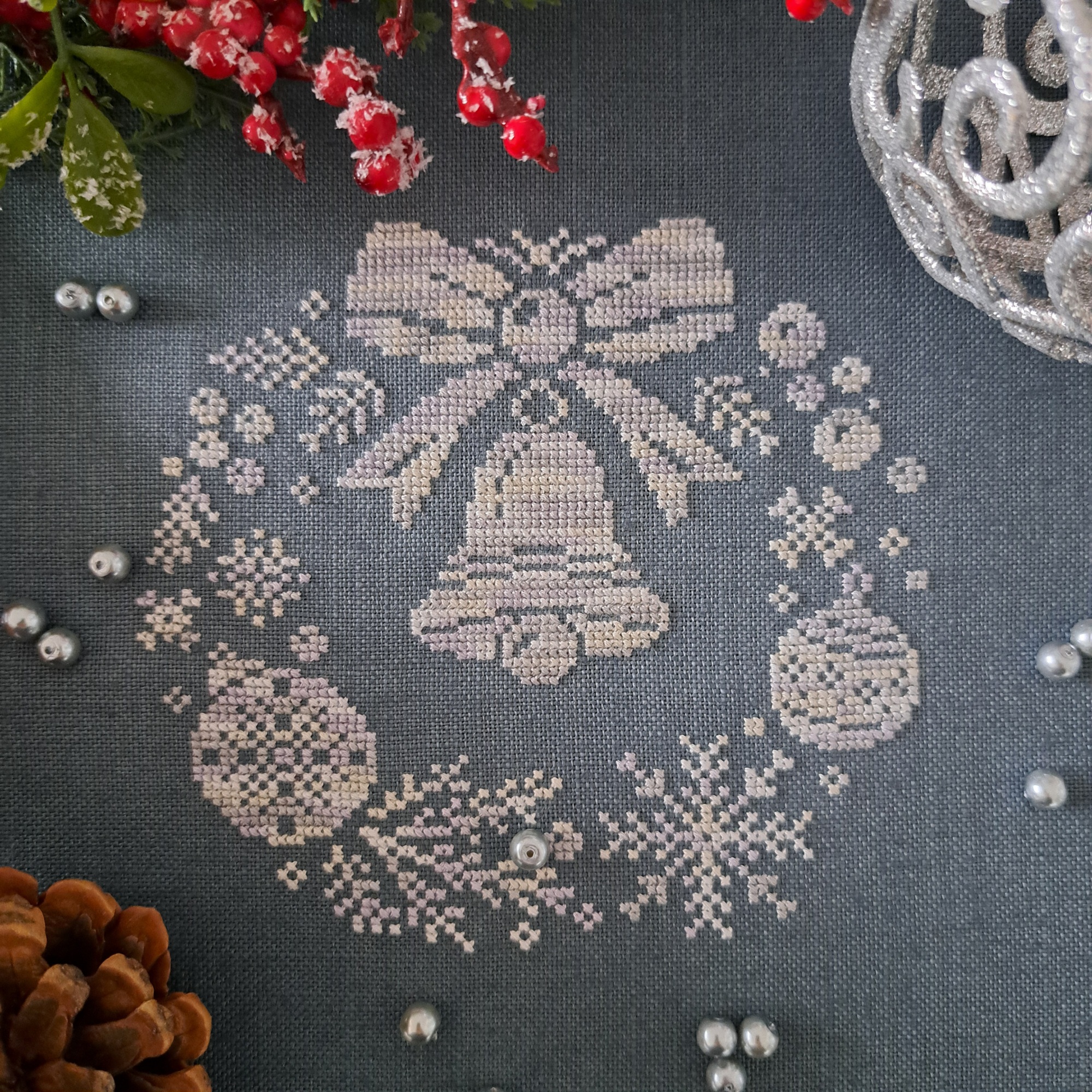 Christmas Wreath - PDF Cross Stitch Pattern