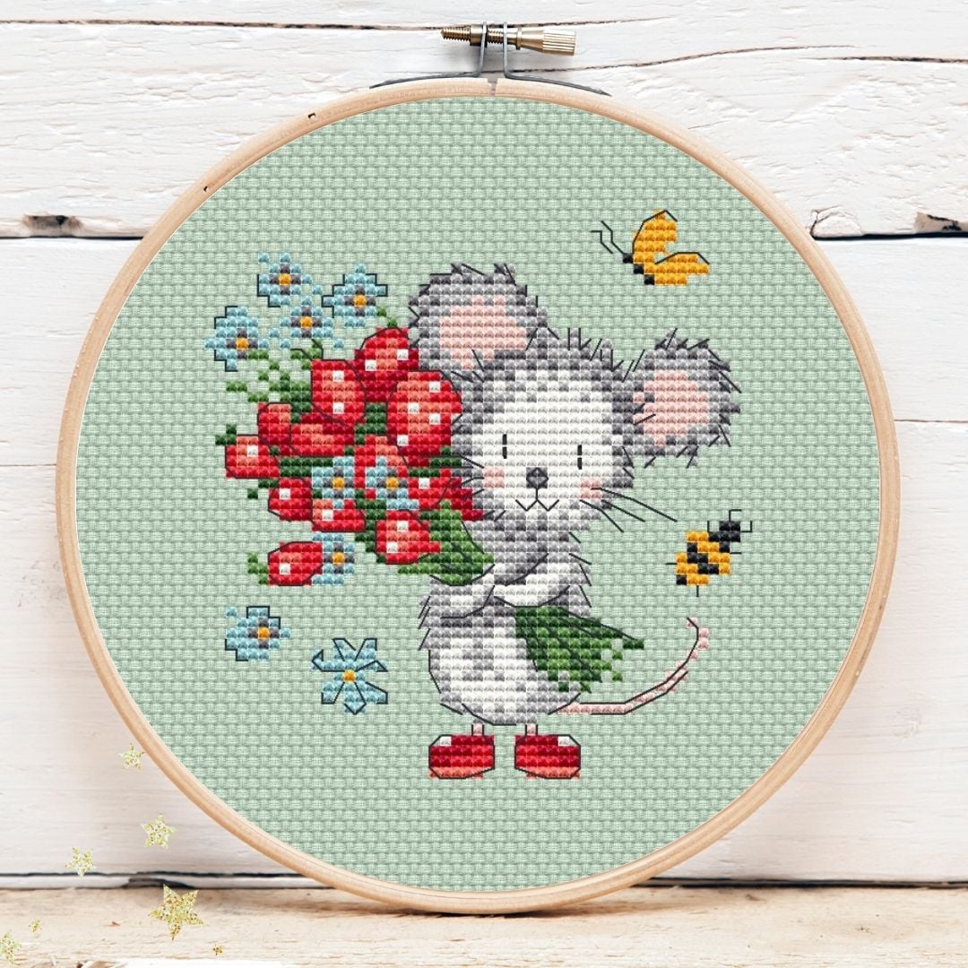 Strawberry Mouse Mini #2 - Cross Stitch Pattern, zoomed in. Select this picture to zoom back out.