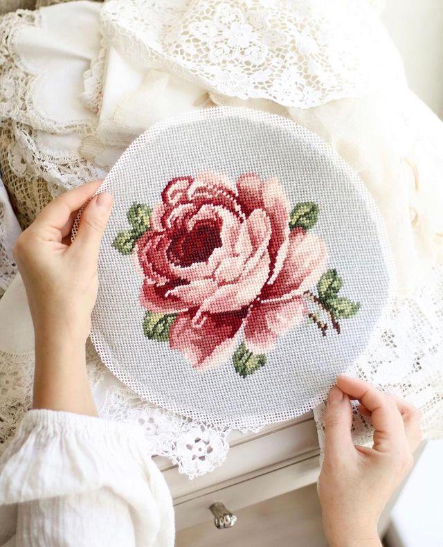 Rose - Cross Stitch Pattern