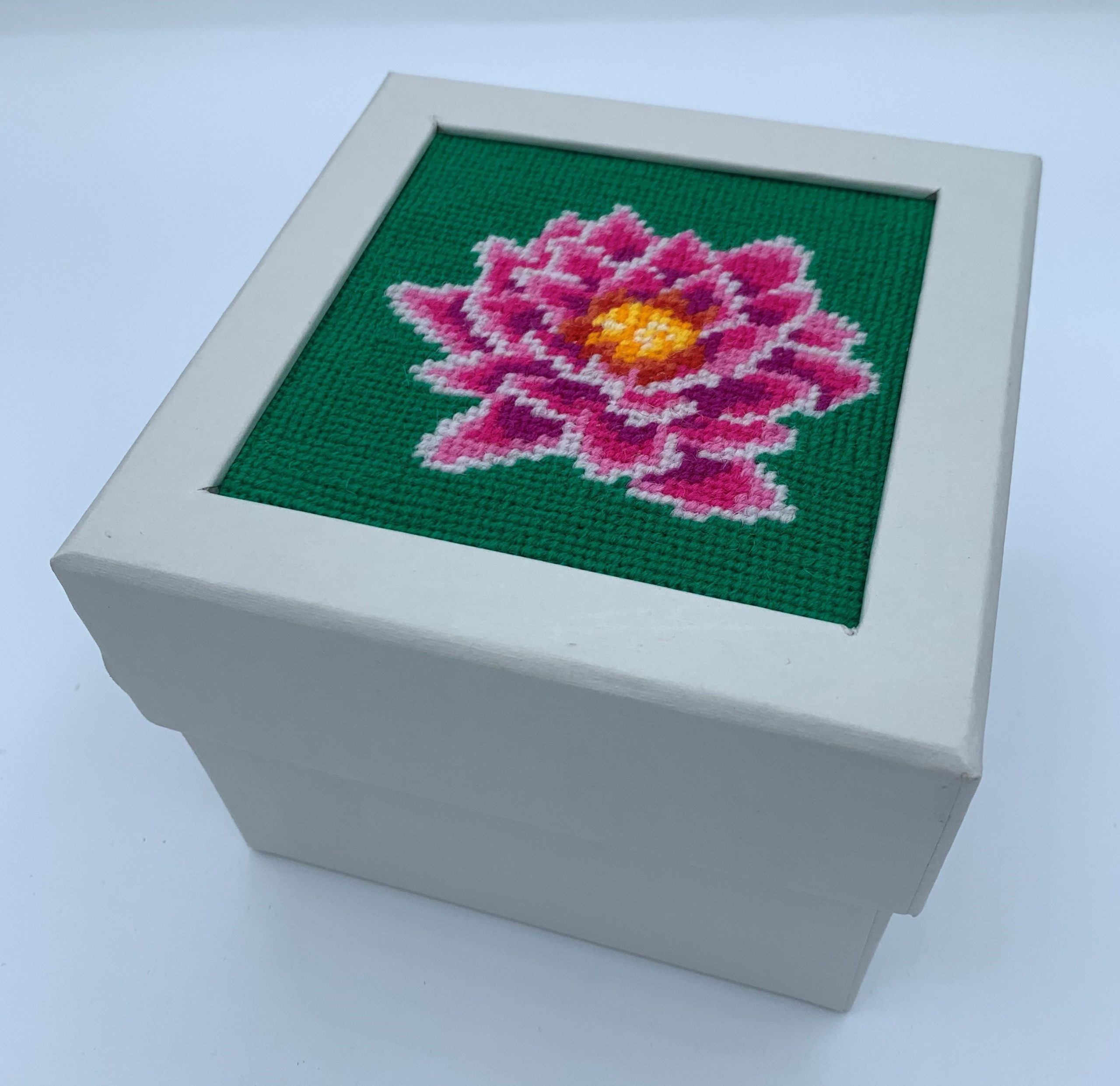 Waterlily Small Parchment Box - Stitch Your Own Boxes Kit, zoomed in. Select this picture to zoom back out.