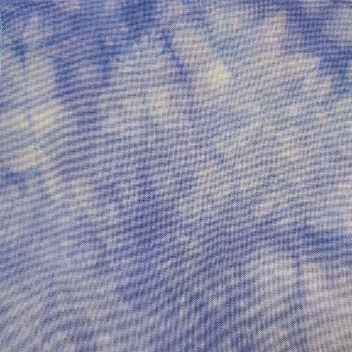 20 Count Fantasy Aida 12x17, zoomed in. Select this picture to zoom back out.