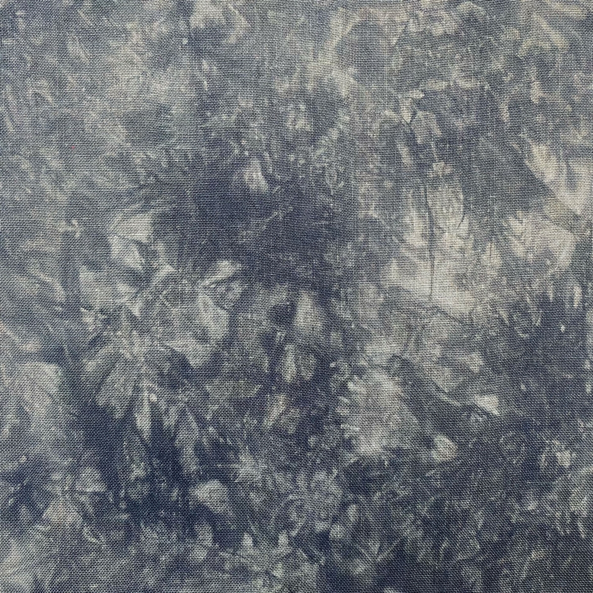 32 Count LeStrange Linen 12x17, zoomed in. Select this picture to zoom back out.