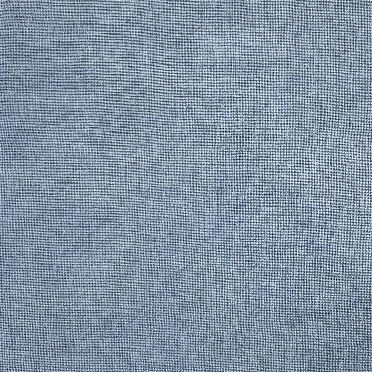 36 Count Slate Lugana 12x17, zoomed in. Select this picture to zoom back out.