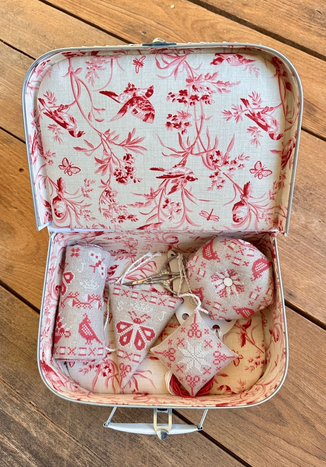 Ma Valise de Broderie - Cross Stitch Pattern