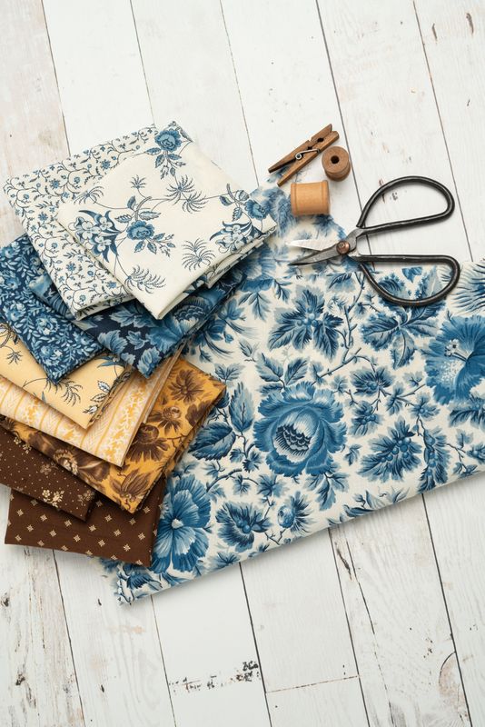 Amelias Blues Goldenrod - Shifts Stays Blenders - Fabric