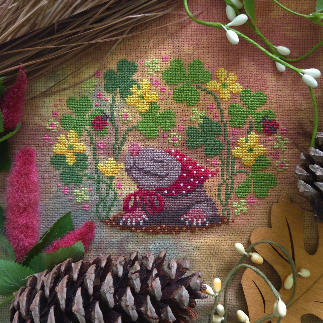Shrew in the Wood Sorrel - Cross Stitch Pattern, zoomed in. Select this picture to zoom back out.