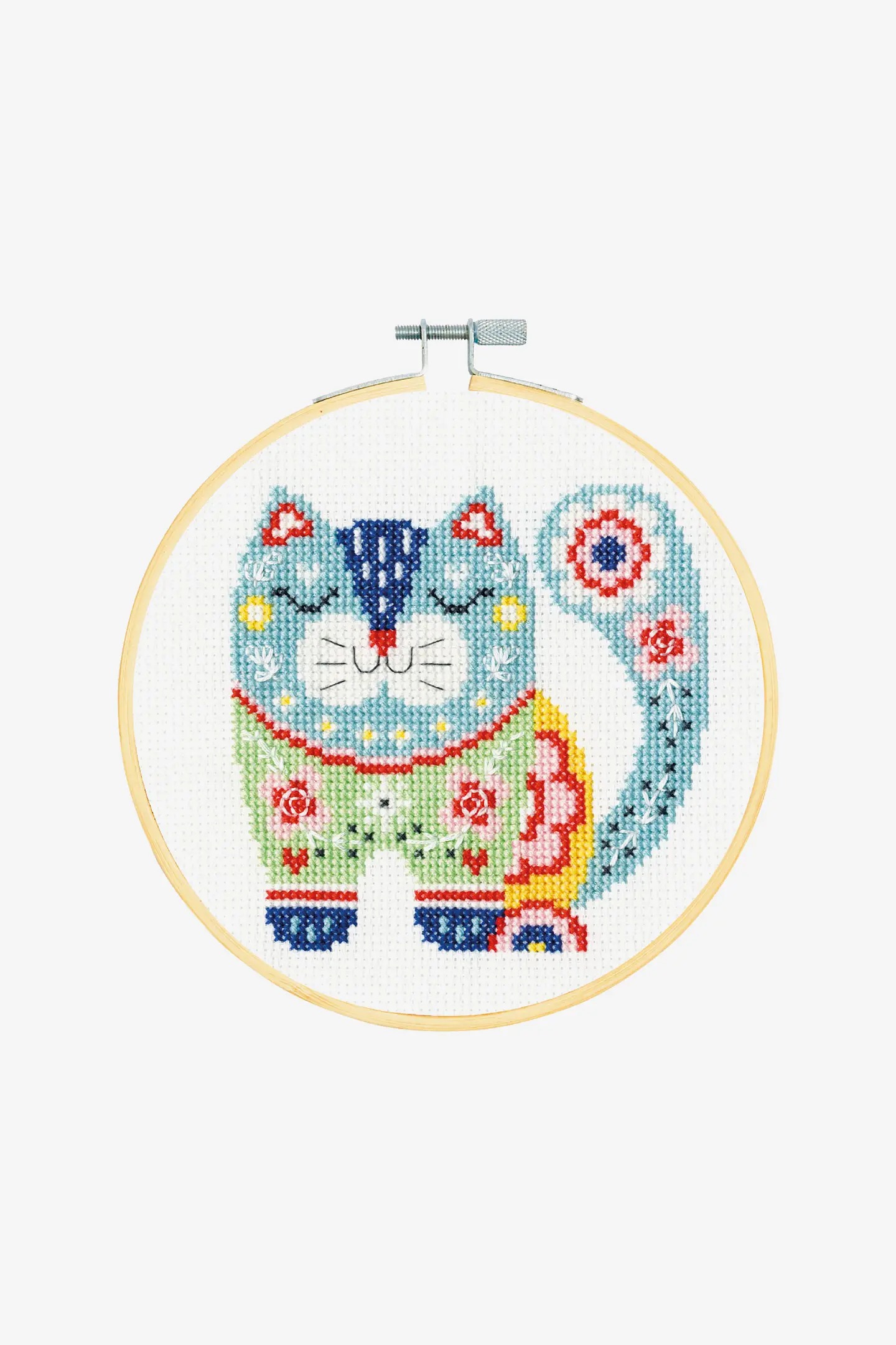 Cat - DMC Beginner Cross Stitch Kit, different perspective #2, zoomed in. Select this picture to zoom back out.