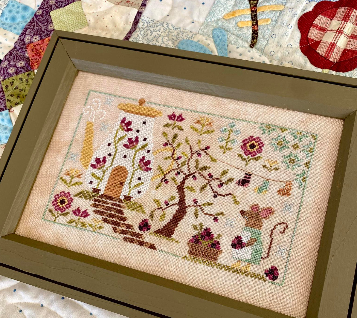 Hazel's Blackberry Burrow - Cross Stitch Pattern