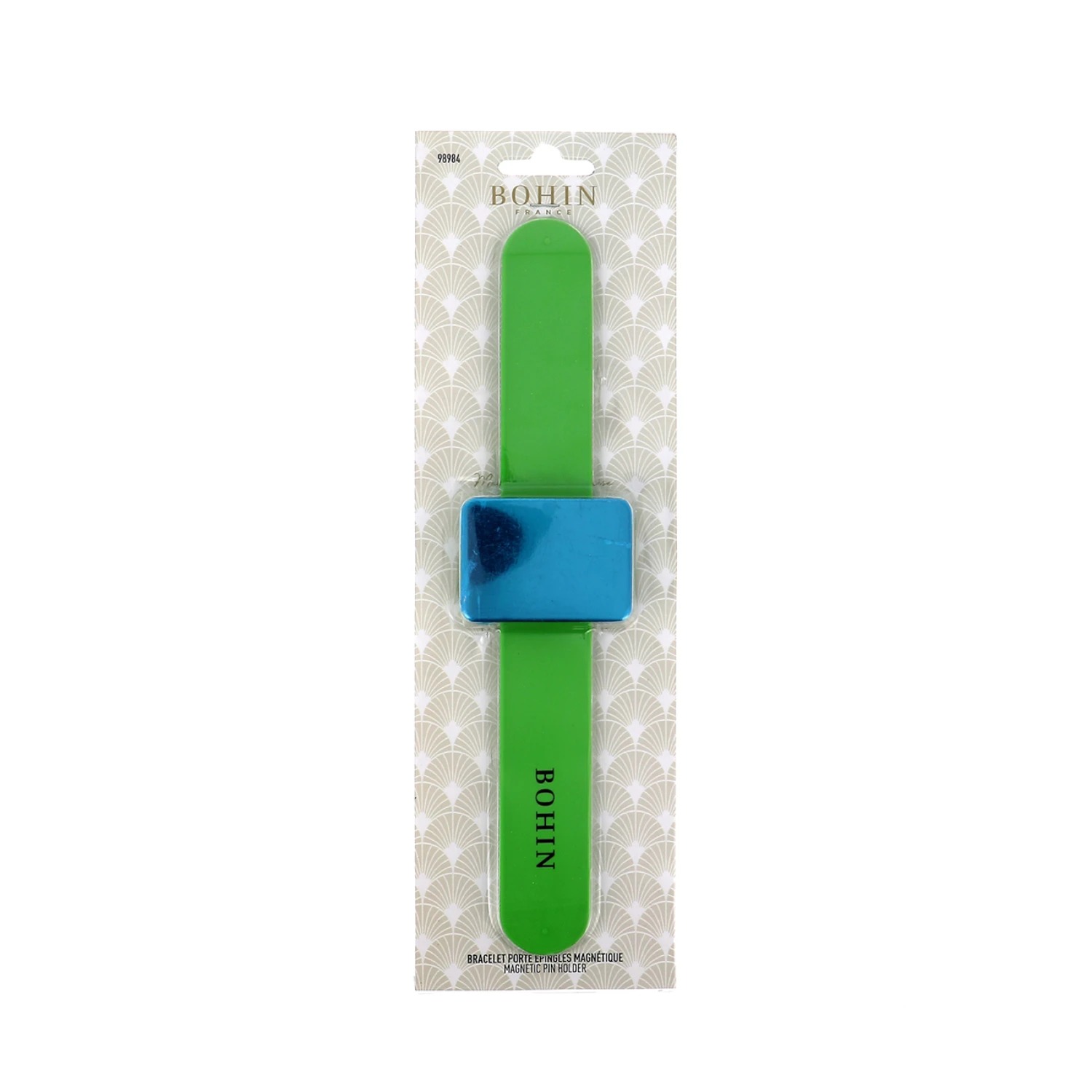 Magnetic PIncushion Bracelet - Green, zoomed in. Select this picture to zoom back out.