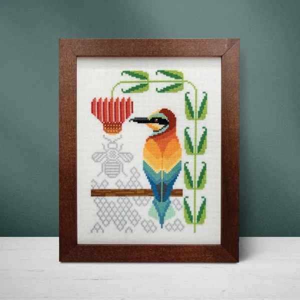 European Bee-Eater - Cross Stitch Pattern, zoomed in. Select this picture to zoom back out.