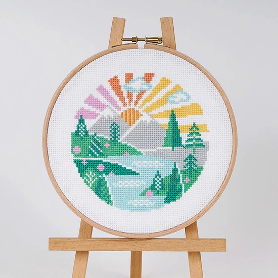 Wandering Peaks - Cross Stitch Pattern, zoomed in. Select this picture to zoom back out.