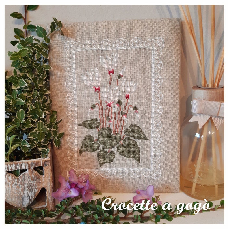 Ciclamini d'autunno - Cross Stitch Pattern