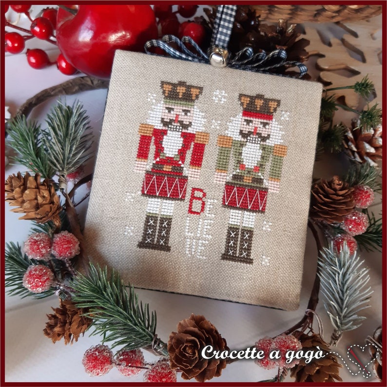 Christmas Vintage Series - no. 5 Nutcracker - Cross Stitch 