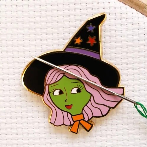 Witch - Halloween Magnetic Needle Minder