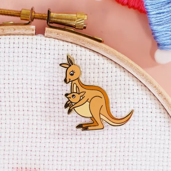 Kangaroo - Magnetic Needle Minder