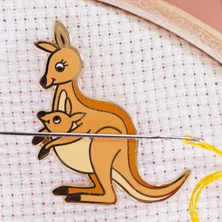 Kangaroo - Magnetic Needle Minder
