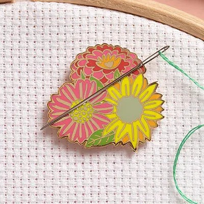 Flowers - Magnetic Needle Minder