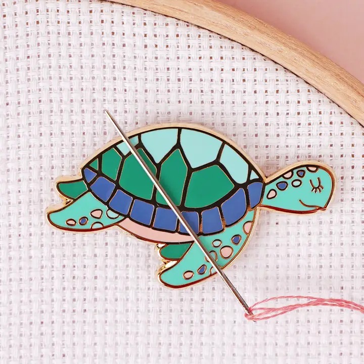 Turtle - Magnetic Needle Minder