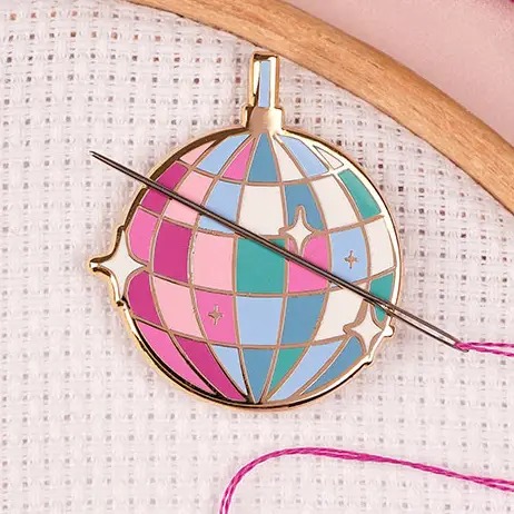 Mirror Ball - Magnetic Needle Minder, zoomed in. Select this picture to zoom back out.