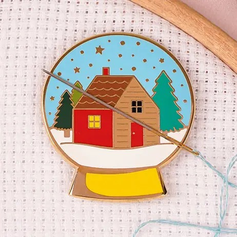 Snow Globe - Christmas Magnetic Needle Minder, zoomed in. Select this picture to zoom back out.