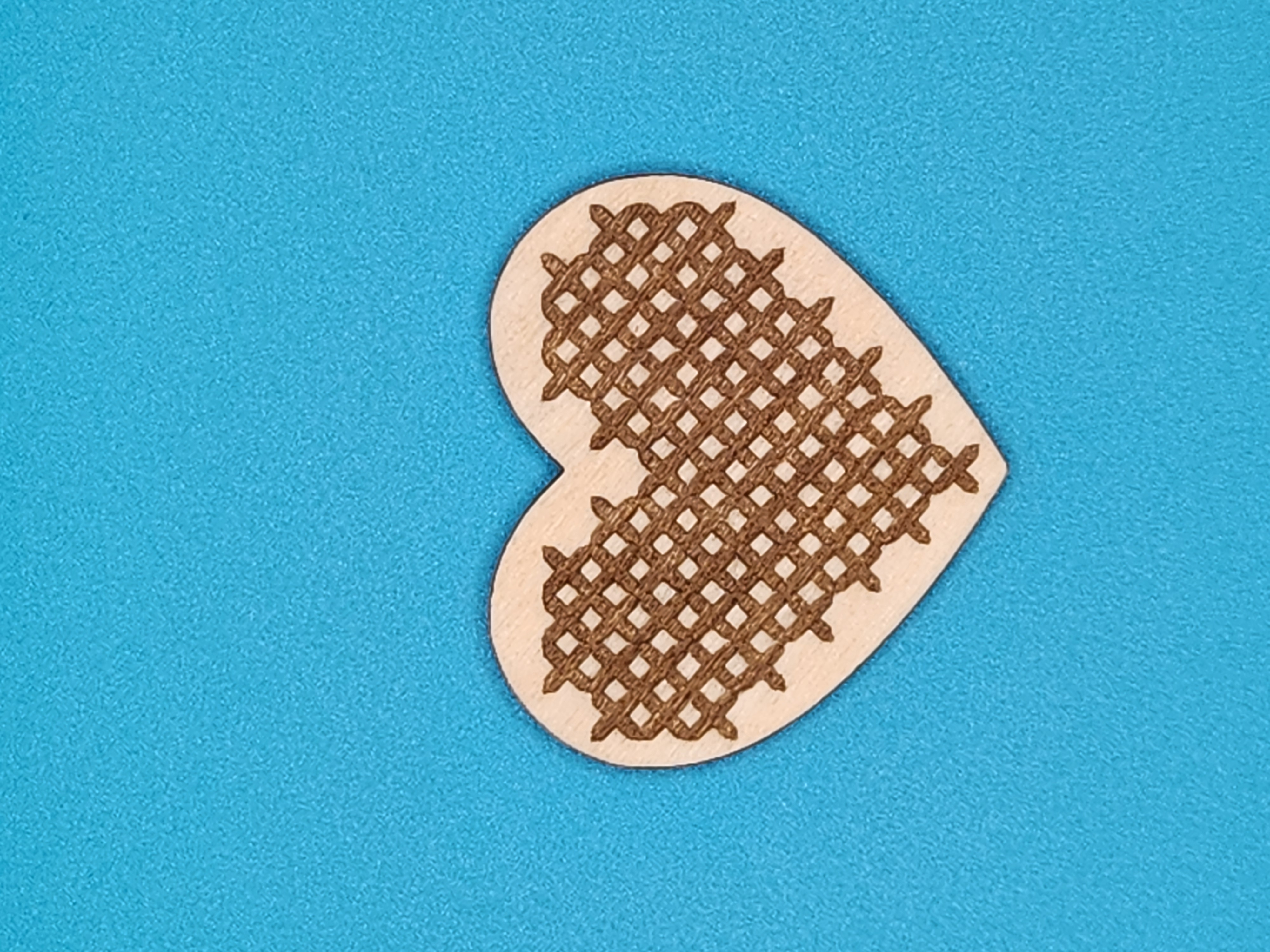 Stitched Heart - Magnetic Needle Minder, zoomed in. Select this picture to zoom back out.