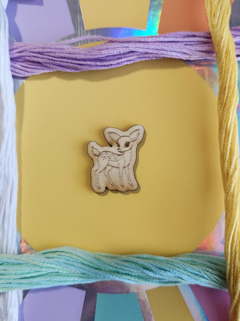 Fawn - Magnetic Needle Minder, zoomed in. Select this picture to zoom back out.