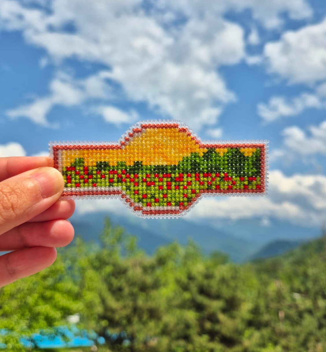 Keyhole Flower Field - Cross Stitch Pattern