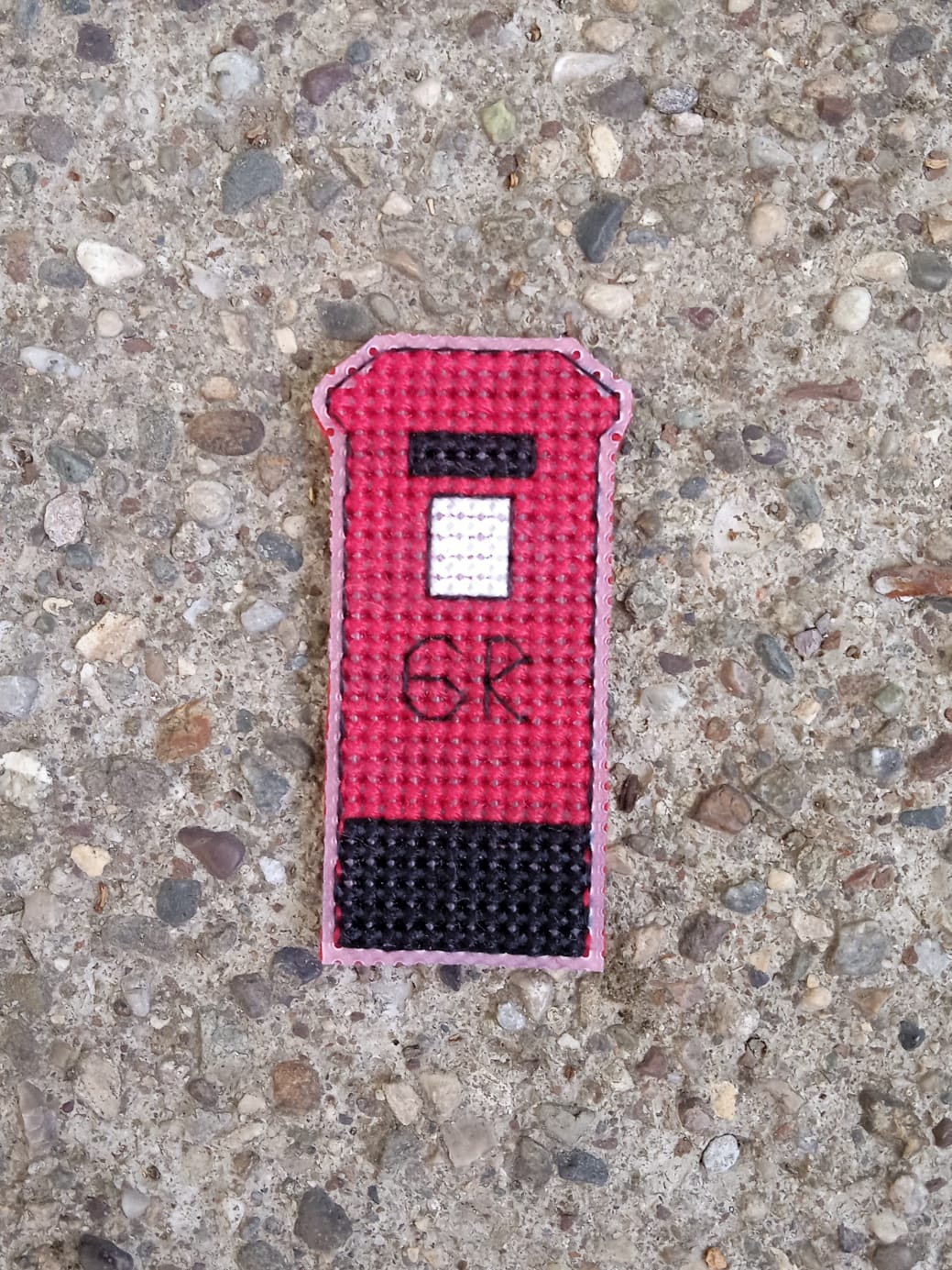 London Pillar Box - Cross Stitch Pattern