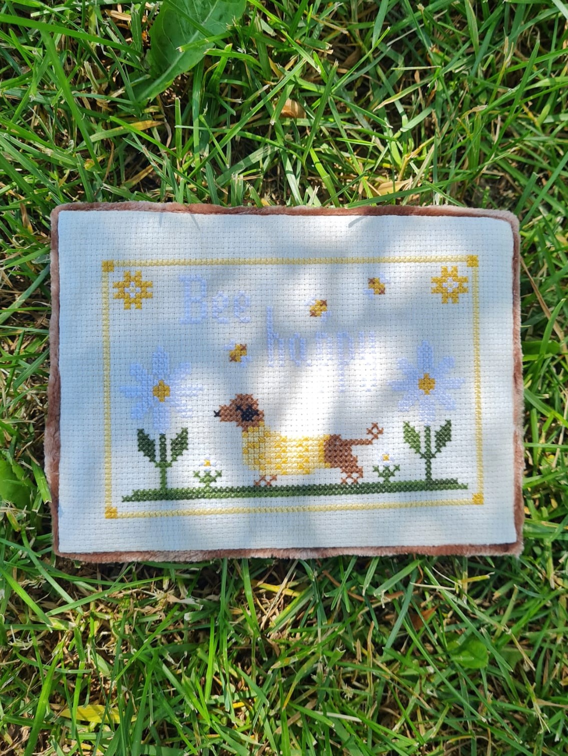 Bee Happy - Cross Stitch Pattern
