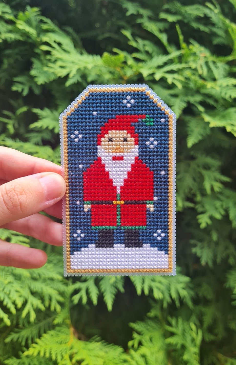 Santa Claus Gift Tag - Christmas Cross Stitch Pattern