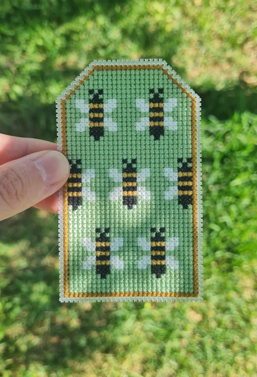 Bees Tag - Cross Stitch Pattern