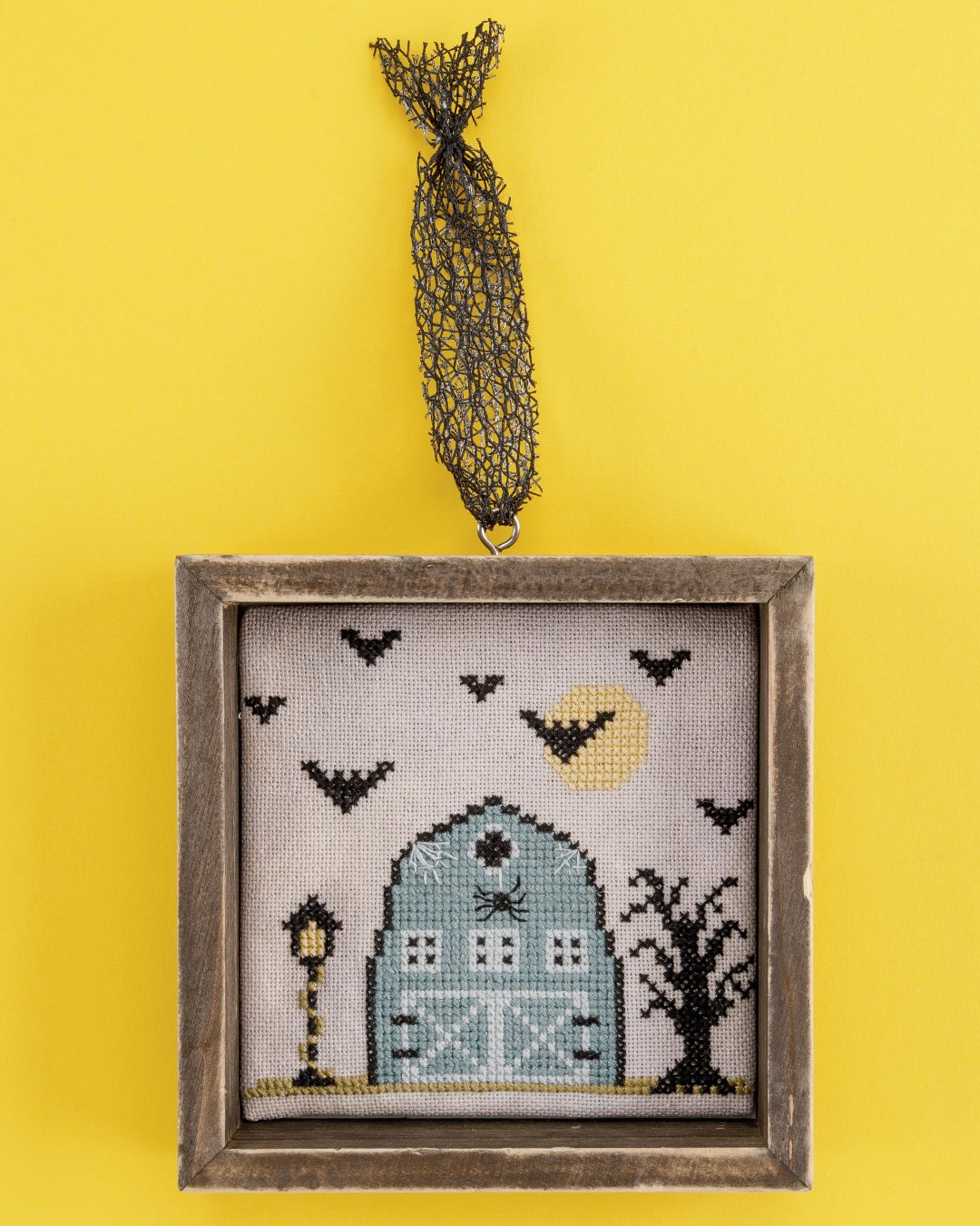Halloween Farmhouse - Cross Stitch Pattern
